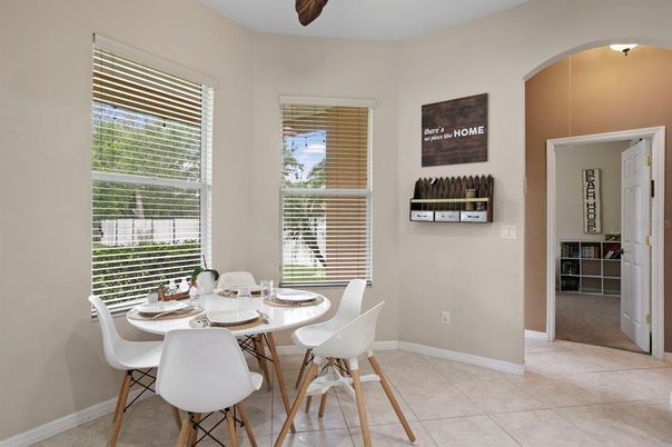 Dining room, Interior