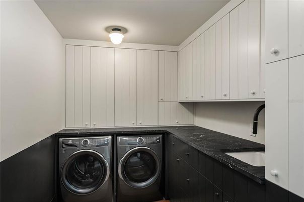 Interior, Washer