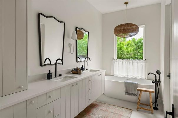 Bathroom, Dual Sink Vanities, Free Standing Baths, Interior, Pendant Lights