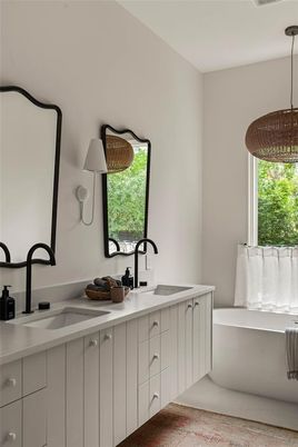 Bathroom, Interior, Pendant Lights