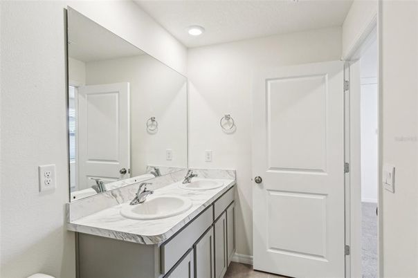 Bathroom, Dual Sink Vanities, Interior, Recessed Lighting