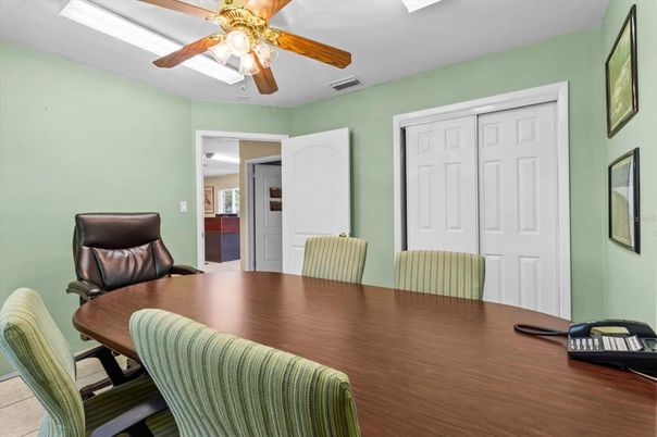Dining room, Interior