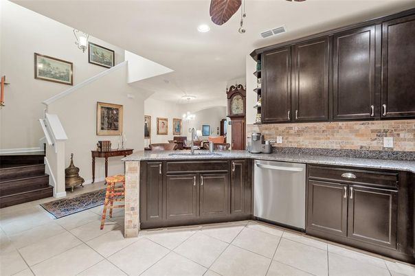 Dining room, Interior, Kitchen, Recessed Lighting, Stainless Steel Appliances