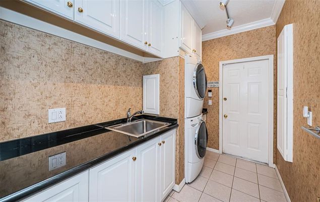 Interior, Utility Closets, Washer