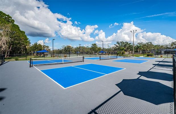 Exterior, Tennis Courts