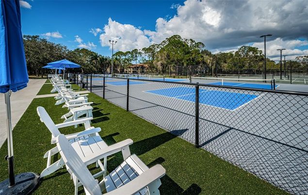 Exterior, Tennis Courts