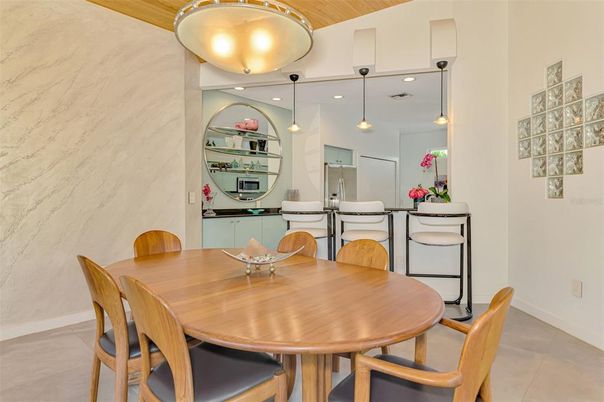 Dining room, Interior, Pendant Lights