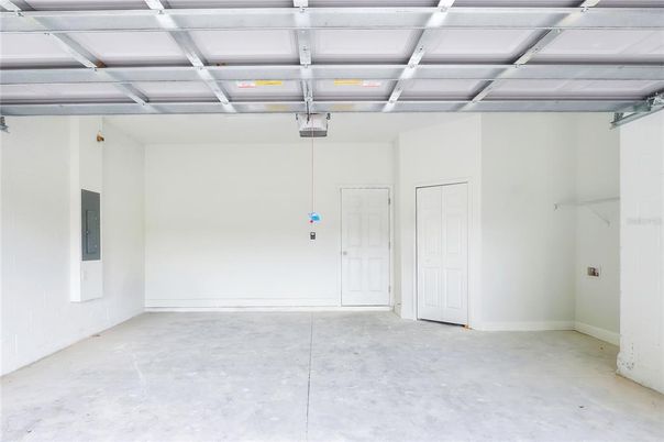 Garage, Interior