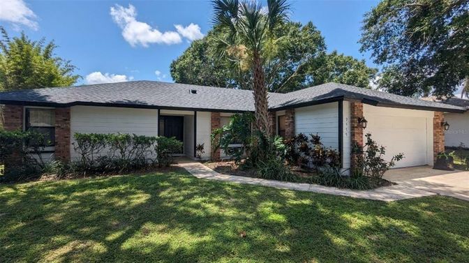Attached, Backyard, Exterior, Facade, Brick Facade, Ranch