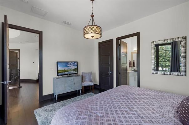 Bedroom, Interior, Pendant Lights, Wood Texture Flooring