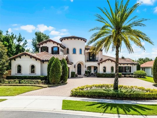 Exterior, Facade, Spanish Mediterranean