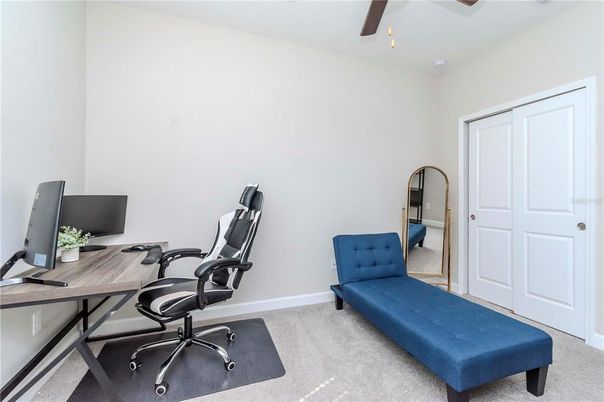 Home Office, Interior