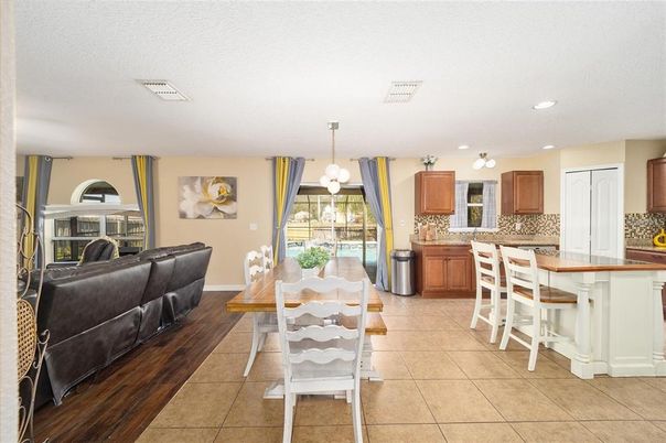 Dining room, Interior, Kitchen, Pendant Lights, Recessed Lighting, Wood Texture Flooring