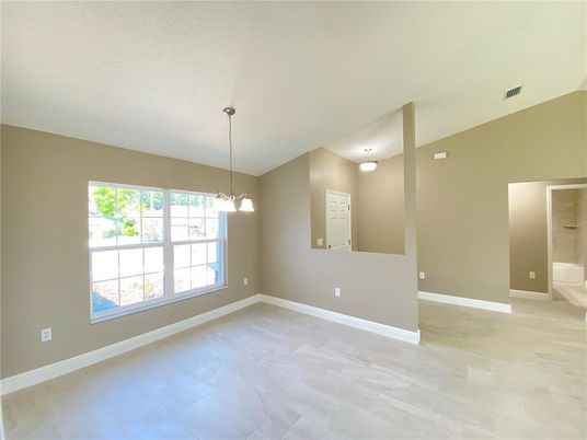 Empty room, Interior, Pendant Lights