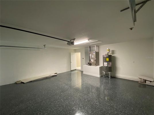 Garage, Interior