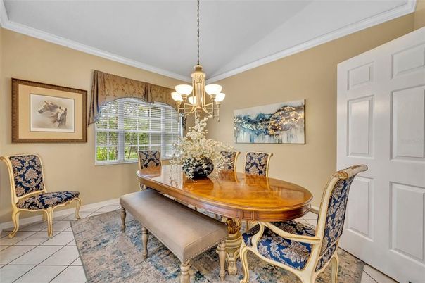 Chandelier, Dining room, Interior