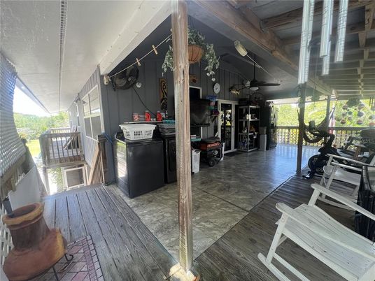 Fitness Equipment, Interior, Washer, Wood Texture Flooring