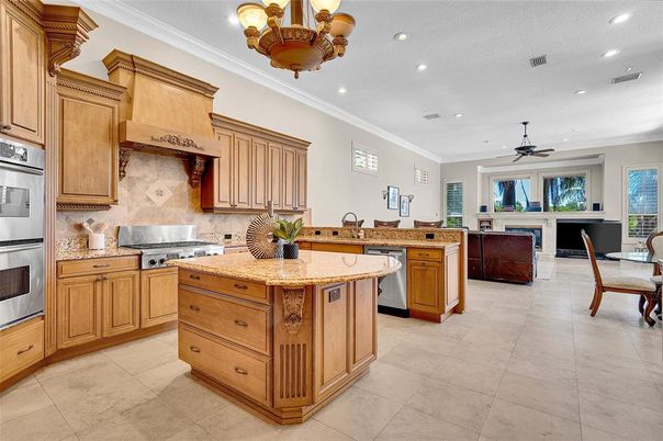 Interior, Kitchen, Living room, Recessed Lighting, Stainless Steel Appliances