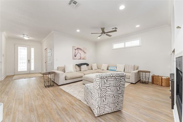 Interior, Living room, Recessed Lighting, Wood Texture Flooring