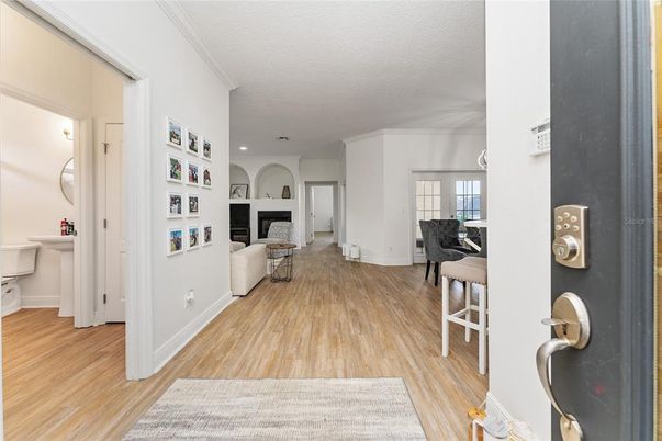Interior, Living room, Recessed Lighting, Wood Texture Flooring