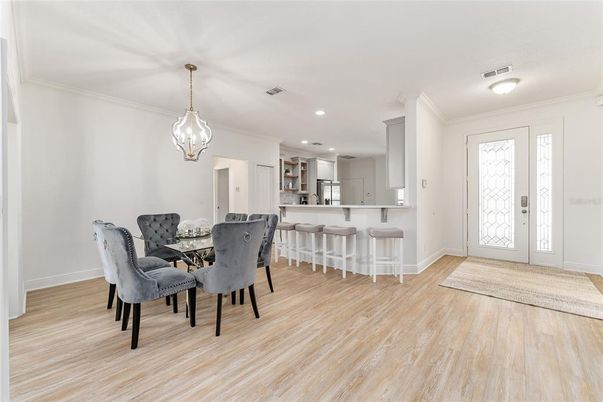 Dining room, Interior, Kitchen, Pendant Lights, Recessed Lighting, Wood Texture Flooring