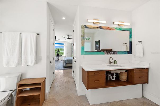 Bathroom, Interior, Recessed Lighting