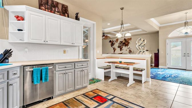 Dining room, Interior, Kitchen, Pendant Lights, Recessed Lighting, Stainless Steel Appliances