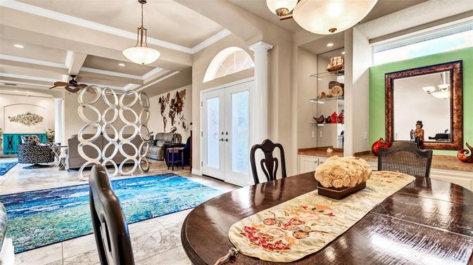 Dining room, Interior, Pendant Lights, Recessed Lighting