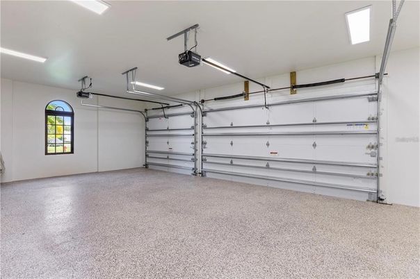 Garage, Interior