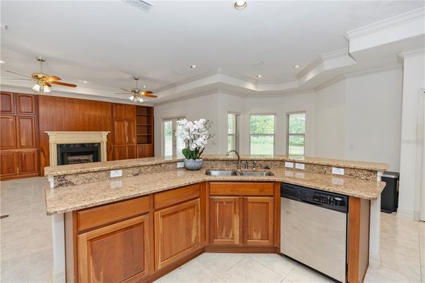 Fireplace, Interior, Kitchen, Recessed Lighting