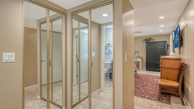 Bathroom, Interior, Recessed Lighting