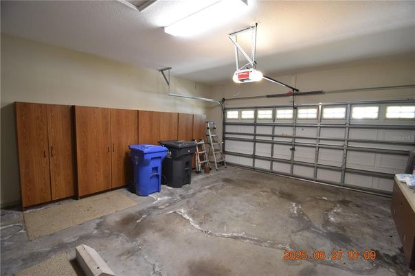 Garage, Interior
