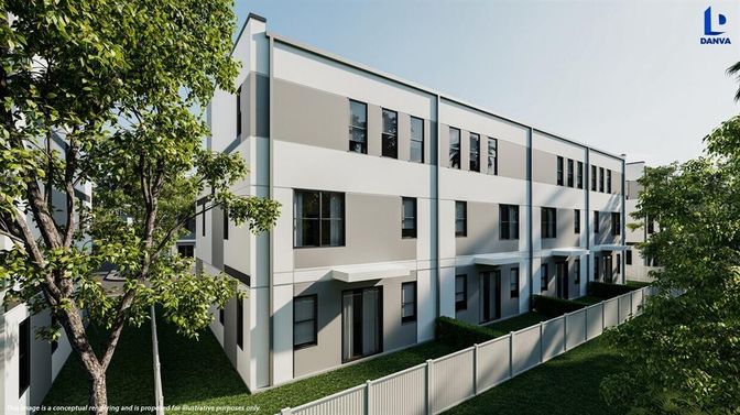 Exterior, Facade, Modern