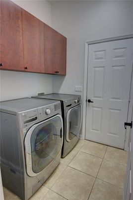 Interior, Washer
