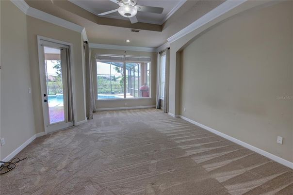 Empty room, Interior, Recessed Lighting