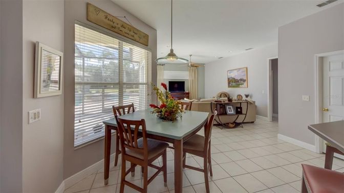 Dining room, Interior, Living room, Pendant Lights