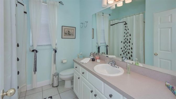 Bathroom, Interior