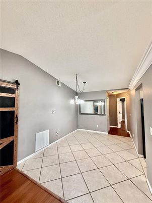 Empty room, Interior, Pendant Lights