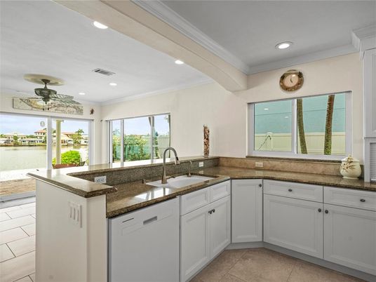 Interior, Kitchen, Recessed Lighting, Water