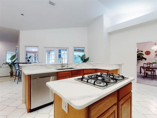 Chandelier, Dining room, Interior, Kitchen, Recessed Lighting