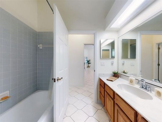 Bathroom, Dual Sink Vanities, Interior