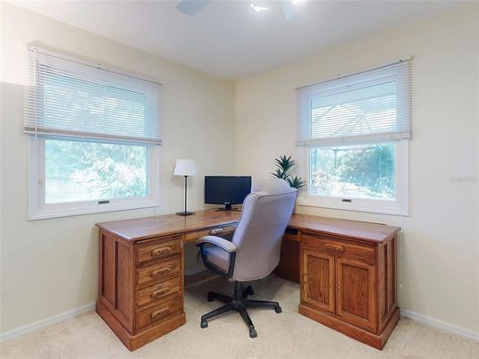 Home Office, Interior