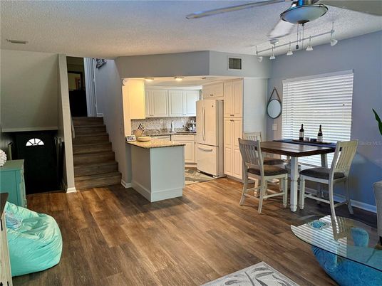 Dining room, Interior, Kitchen, Recessed Lighting, Wood Texture Flooring