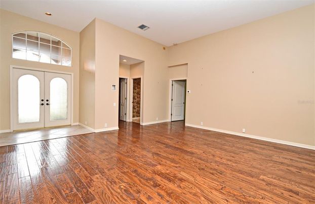 Empty room, Interior, Recessed Lighting, Wood Texture Flooring