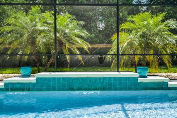 Interior, Pool, Sun Room