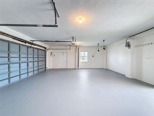 Garage, Interior