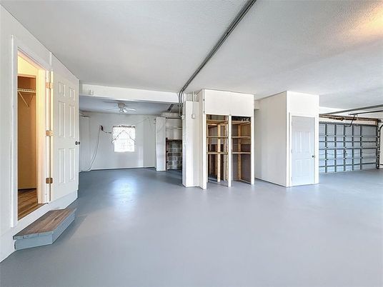 Garage, Interior