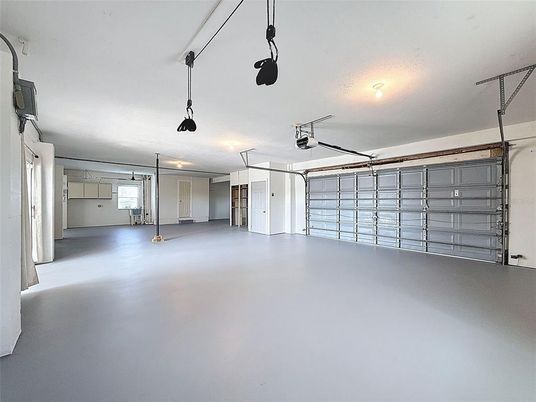 Garage, Interior