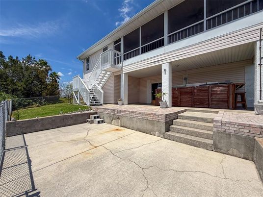 Exterior, Hot Tub