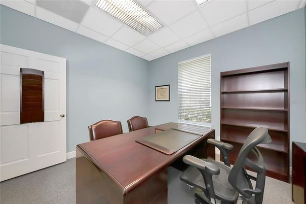 Home Office, Interior